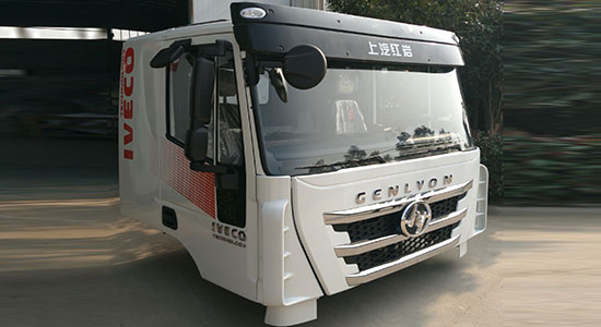 红岩杰狮驾驶室C500