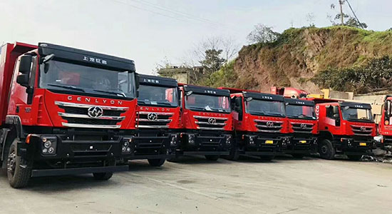 红岩自卸车